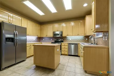 2610 Fairwood Drive, New Braunfels, TX 78132 - Photo 7
