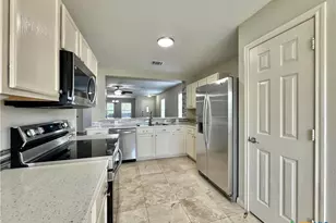 204 Woodley Rd, Leander, TX 78641 - Photo 9