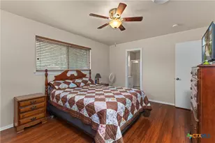21 Ohio Ave, New Braunfels, TX 78130 - Photo 15