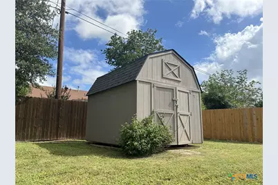 21 Ohio Avenue, New Braunfels, TX 78130 - Photo 9