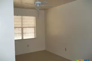 910 Hill St, Copperas Cove, TX 76522 - Photo 5