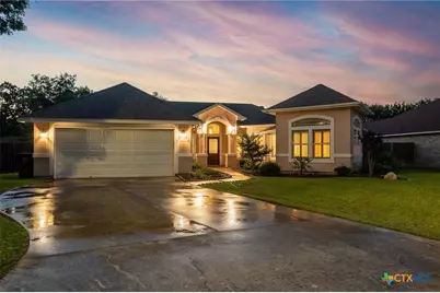 1328 Dime Box Circle, New Braunfels, TX 78130 - Photo 5