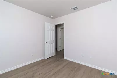 802 White Meadow Lane #B, Harker Heights, TX 76548 - Photo 13