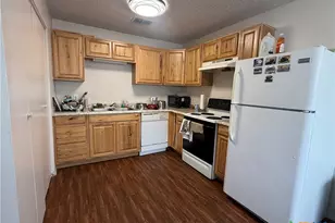 106 Lady Bird Ln, San Marcos, TX 78666 - Photo 3