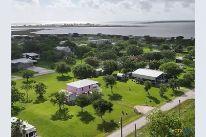 111 Springfield Avenue, Port Lavaca, TX 77979 - Photo 5