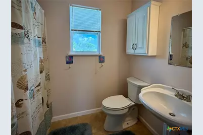 111 Springfield Avenue, Port Lavaca, TX 77979 - Photo 21
