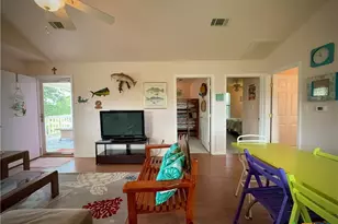 111 Springfield Ave, Port Lavaca, TX 77979 - Photo 17