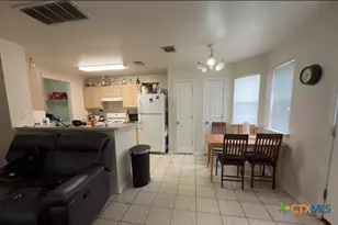 911 Sagewood Trail, San Marcos, TX 78666 - Photo 3