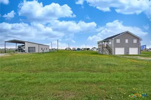 90 Bluefish Ln, Palacios, TX 77465 - Photo 3