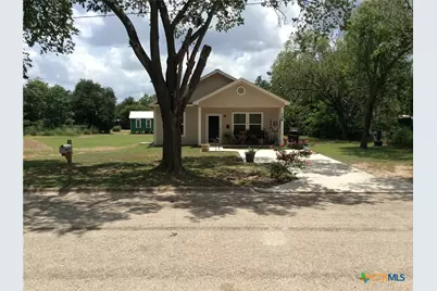 106 Center Street, Cuero, TX 77954 - Photo 3