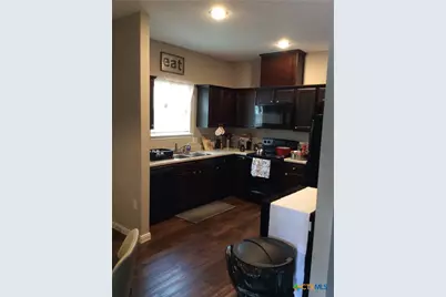 106 Center Street, Cuero, TX 77954 - Photo 17
