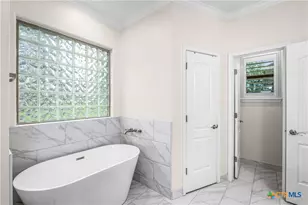130 Rock Dove Ln, Other, TX 78123 - Photo 33