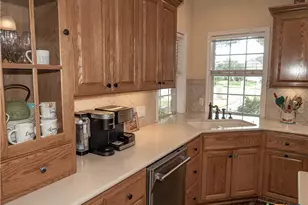 318 Green Gable Dr, Victoria, TX 77904 - Photo 13
