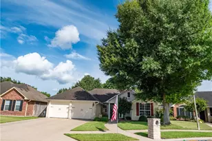 318 Green Gable Dr, Victoria, TX 77904 - Photo 1