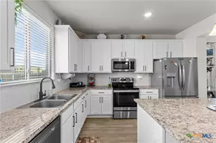 1324 Lakeway Crossing Dr, Temple, TX 76502 - Photo 7