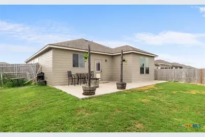 1324 Lakeway Crossing Drive, Temple, TX 76502 - Photo 31
