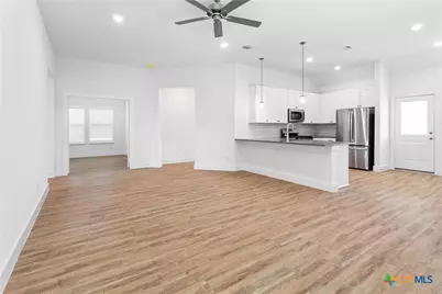 306 Cardinal Drive, Port Lavaca, TX 77979 - Photo 17