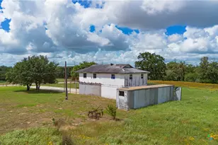 84 Longhorn Rd, Stockdale, TX 78160 - Photo 11