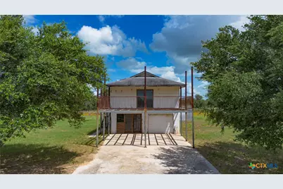 84 Longhorn Road, Stockdale, TX 78160 - Photo 7