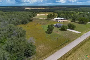 84 Longhorn Rd, Stockdale, TX 78160 - Photo 3