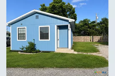 661 W Austin Street #D, Luling, TX 78648 - Photo 1