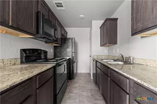 119 Lost Trl, Copperas Cove, TX 76522 - Photo 9