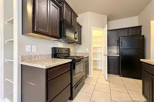 1306 Vanguard Ln, Killeen, TX 76549 - Photo 7
