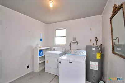 3901 N State Highway 95, Moulton, TX 77975 - Photo 25