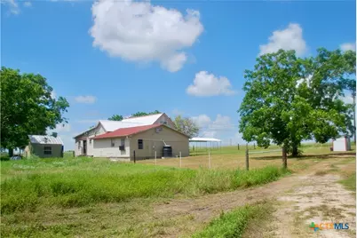 3901 N State Highway 95, Moulton, TX 77975 - Photo 37