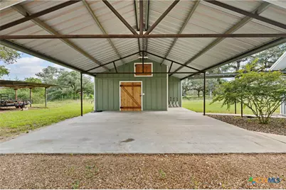 13109 Fm 822, Edna, TX 77957 - Photo 3