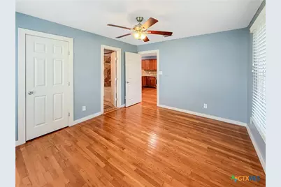 1195 W Coll Street, New Braunfels, TX 78130 - Photo 11