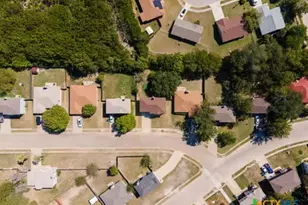 906 Tanner Rd, Copperas Cove, TX 76522 - Photo 3