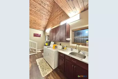 411 N Washington Boulevard, Port O'Connor, TX 77982 - Photo 17
