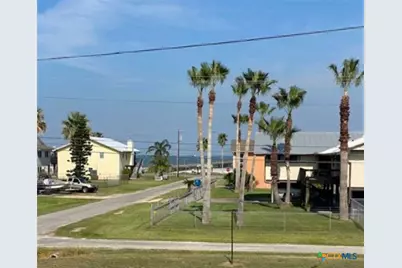 411 N Washington Boulevard, Port O'Connor, TX 77982 - Photo 5