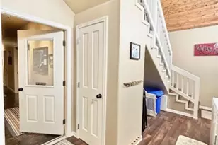 411 N Washington Blvd, Port O'Connor, TX 77982 - Photo 15