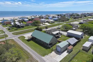 411 N Washington Blvd, Port O'Connor, TX 77982 - Photo 3