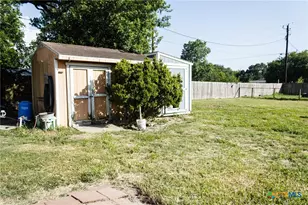 203 Elaine St, Victoria, TX 77904 - Photo 27