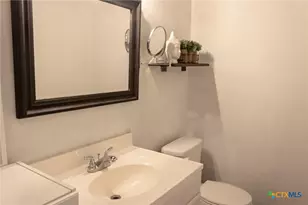 203 Elaine St, Victoria, TX 77904 - Photo 25