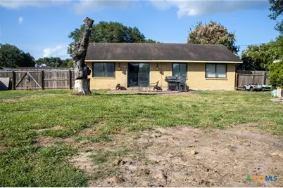 203 Elaine Street, Victoria, TX 77904 - Photo 31