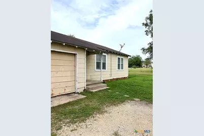 314 E North Street, Goliad, TX 77963 - Photo 7
