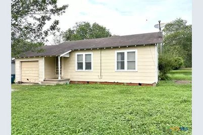314 E North Street, Goliad, TX 77963 - Photo 1
