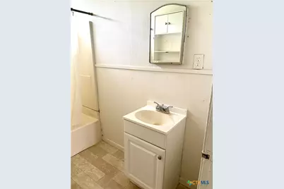 314 E North Street, Goliad, TX 77963 - Photo 5