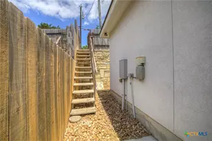 627 Hummingbird Hill, Canyon Lake, TX 78133 - Photo 25