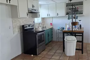 503 E Dallas Ave, Seadrift, TX 77983 - Photo 13