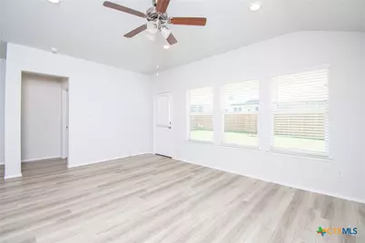 10009 Avendesora Road, Killeen, TX 76542 - Photo 7