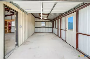 300 Rose Meadow Dr, La Vernia, TX 78121 - Photo 43