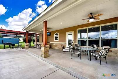 300 Rose Meadow Drive, La Vernia, TX 78121 - Photo 33