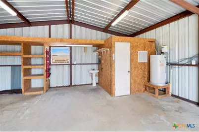 300 Rose Meadow Drive, La Vernia, TX 78121 - Photo 41