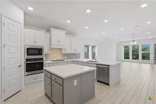 723 Arroyo Dorado, New Braunfels, TX 78130 - Photo 13