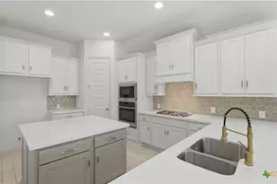 723 Arroyo Dorado, New Braunfels, TX 78130 - Photo 17